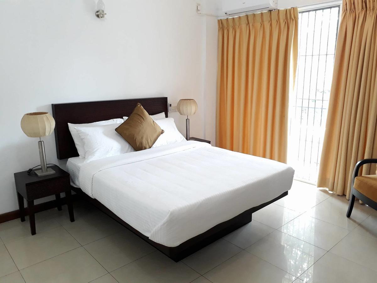 Aston Luxury Apartments Коломбо Екстер'єр фото